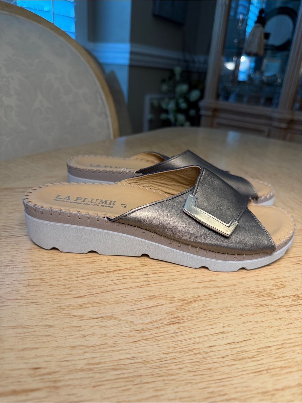 LA PLUME Agua Pewter Metallic Leather Slip Ons (41)